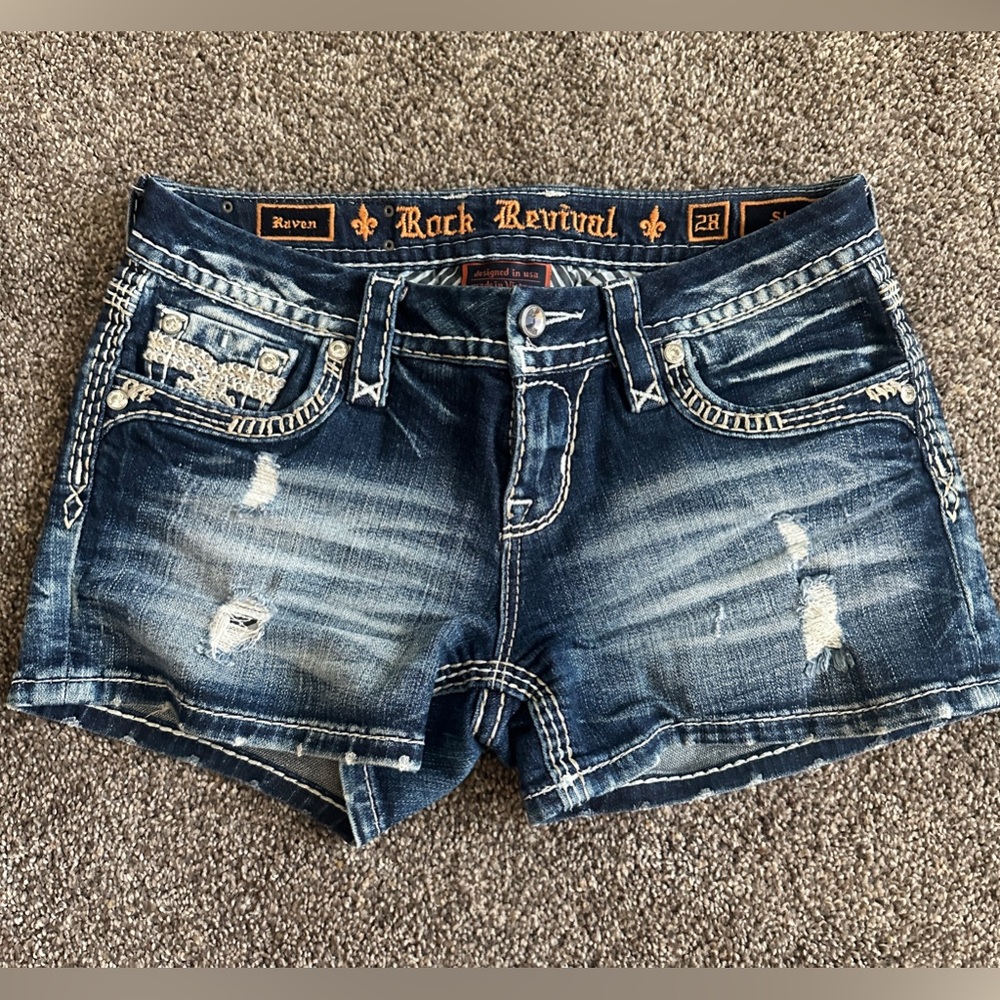 Rock Revival Raven shorts size 28 3 inch inseam